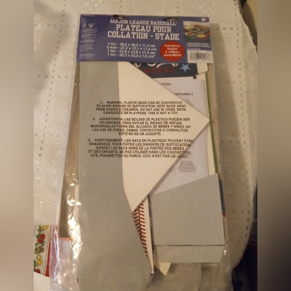 🆕 MLB Major League Baseball Paper Snack Stadium Set, Party Supplies, NEW - Picture 6 of 9
